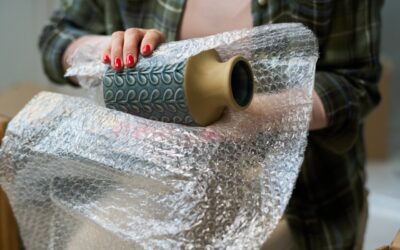 Jak dobrać folię bąbelkową do rodzaju produktu, żeby nie przepłacać za pakowanie